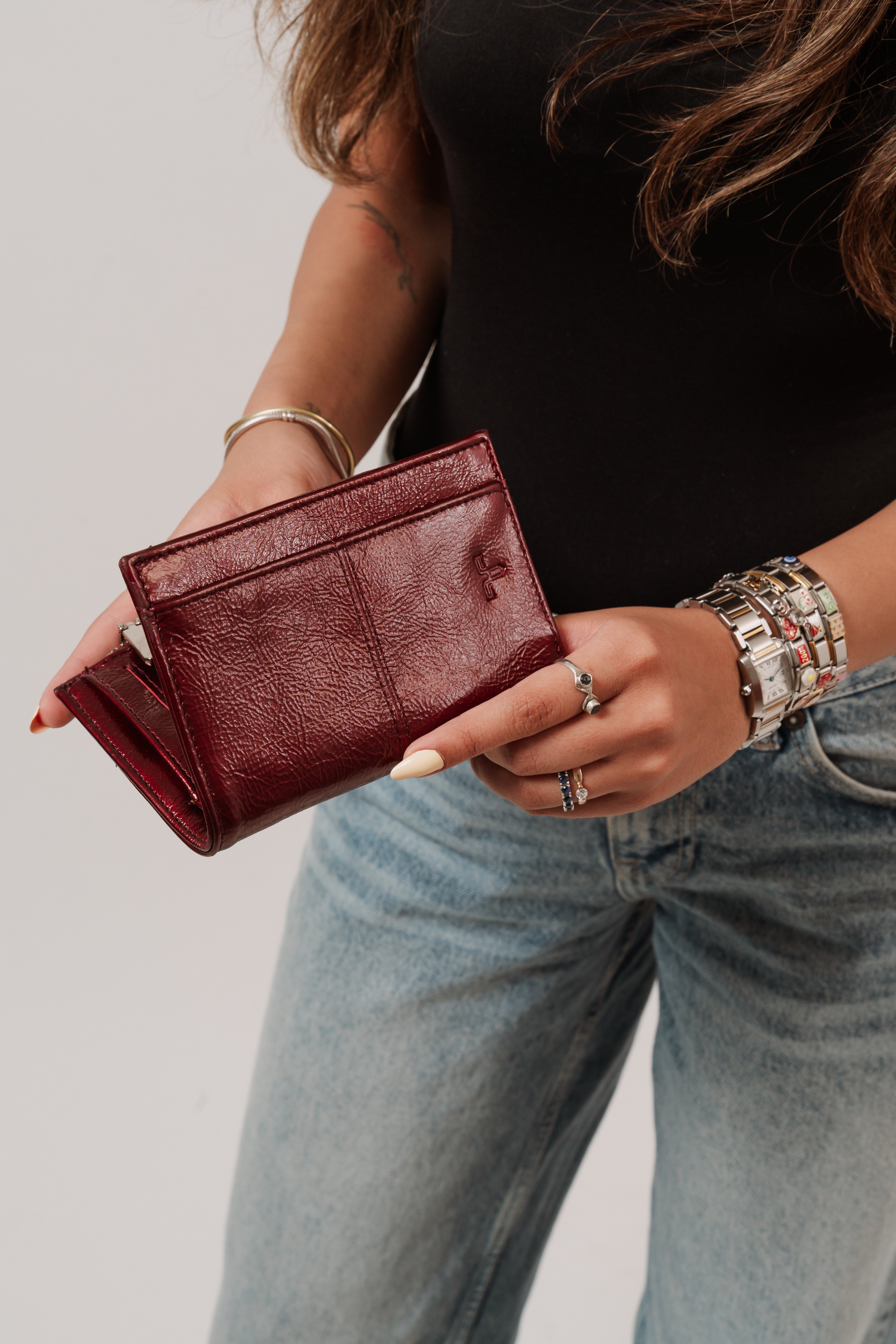 Cartera de piel Odet Guinda