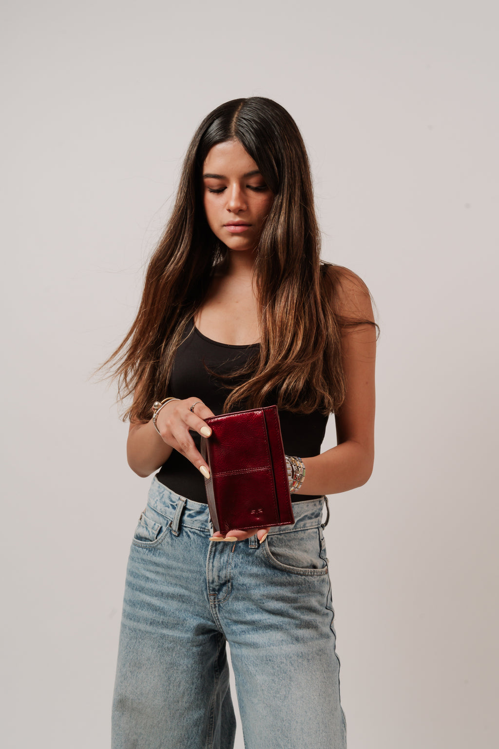 Cartera de piel Odet Guinda